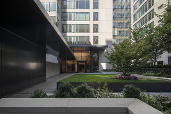 450 Washington